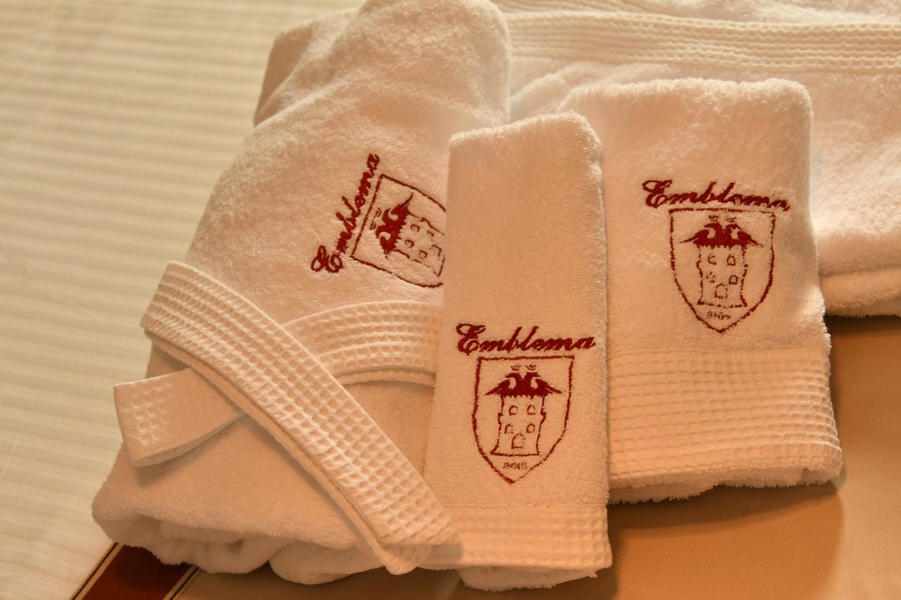 Hotel Restaurant Emblema Petrele Zewnętrze zdjęcie