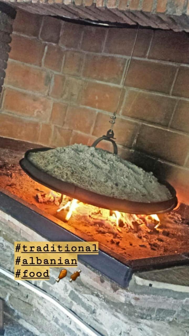 Hotel Restaurant Emblema Petrele Zewnętrze zdjęcie