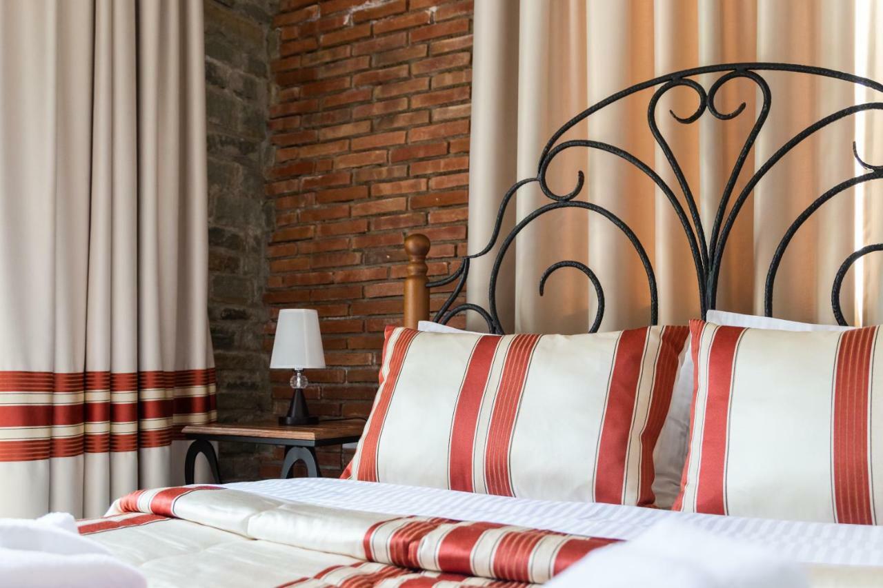 Hotel Restaurant Emblema Petrele Zewnętrze zdjęcie