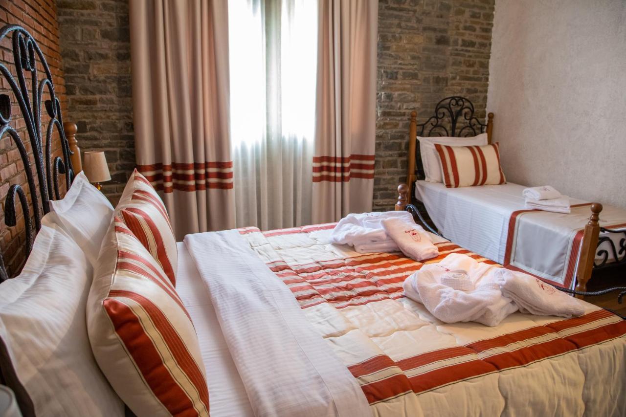 Hotel Restaurant Emblema Petrele Zewnętrze zdjęcie